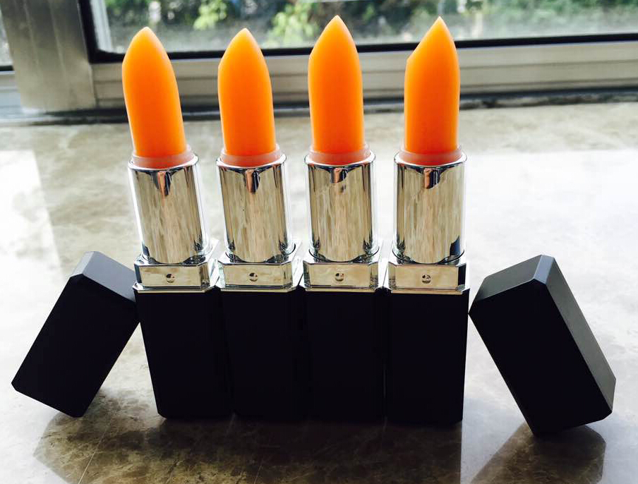 Brightening carotene discoloration Lip stick
